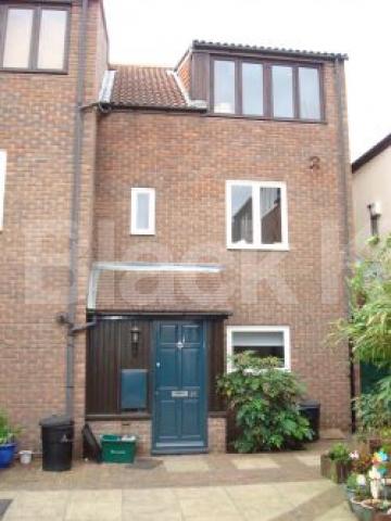 			New Instruciton, 3 Bedroom, 1 bath, 1 reception Flat			 Jutland Close, ARCHWAY N19